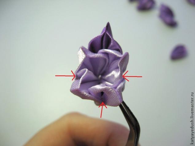 МК цветка из ткани в технике канзаши, фото № 14