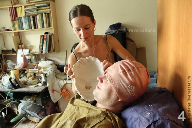 Гипсовая маска лица. Снятие гипсовой маски с лица для изготовления маски из папье-маше., фото № 4
