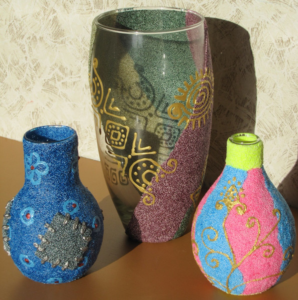 Декор стеклянной вазы шариковым пластилином, фото № 16