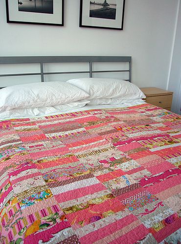 Пэчворк в интерьере: разнообразие лоскутных одеял, фото № 25