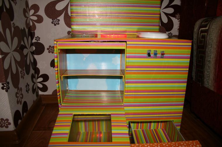 Детская кухня из картонных коробок, фото № 29
