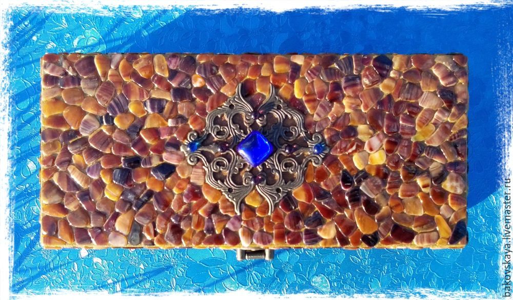 Оформление шкатулки мозаикой из ракушки, фото № 17