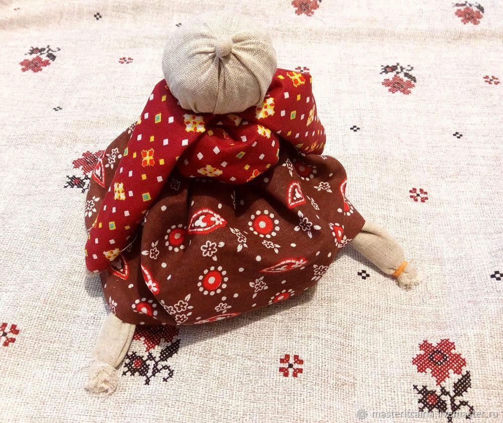 Создаем подарочную народную куклу «Бабка Характерная», фото № 14