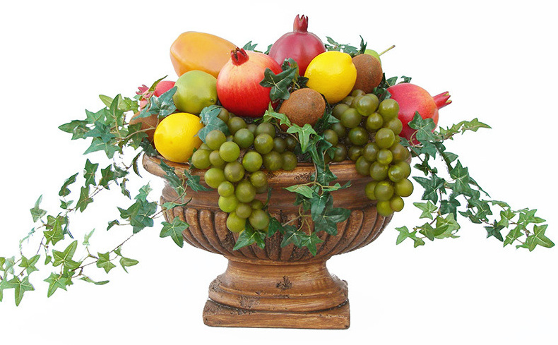 композиция из фруктов в вазе