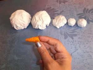 Как сделать снеговика из мятой бумаги