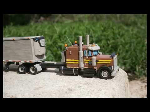 International 9300 Eagle clay scale model trucks (грузовик из пластилина)