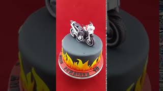 Торт с мотоциклом для байкера