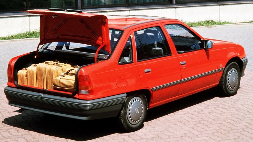 opel_kadett_sedan_22