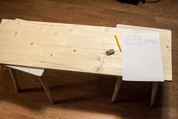 Компактный столик для ноутбука, изготовление своими руками