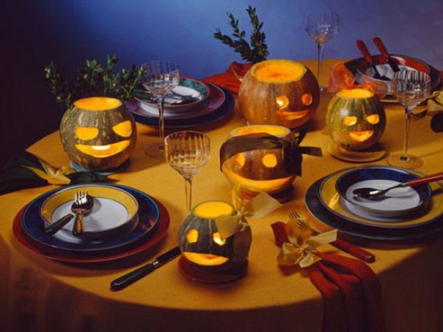 Декор стола на Хэллоуин: 15 жутких идей для атмосферы