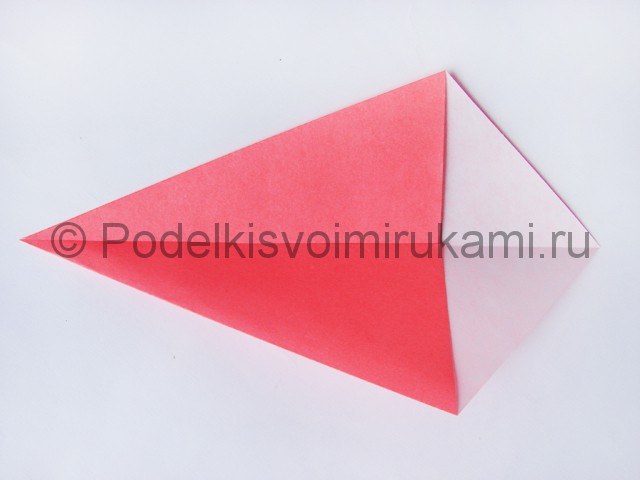 Как сделать лебедя из бумаги в технике оригами. Фото 3.