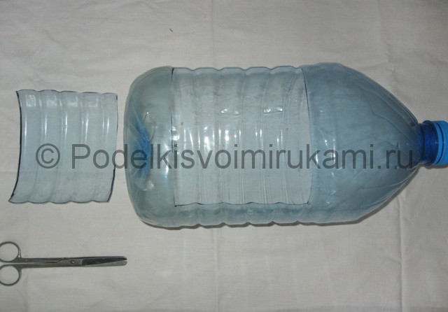 Поросёнок из пластиковой бутылки своими руками. Фото 4.