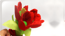 Красные тюльпаны из бумаги