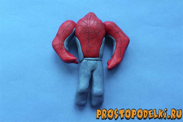 Человек-паук из пластилина-08