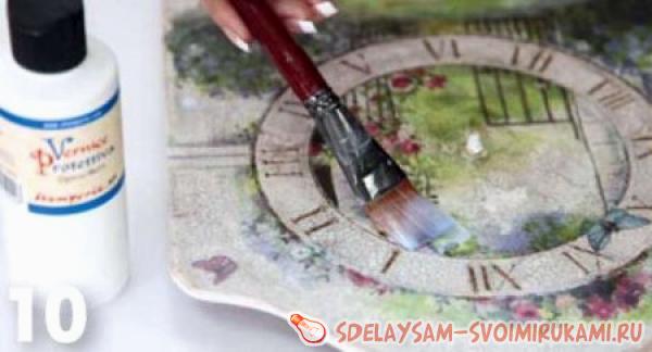 Декупаж настенных часов Декупаж настенных часов
