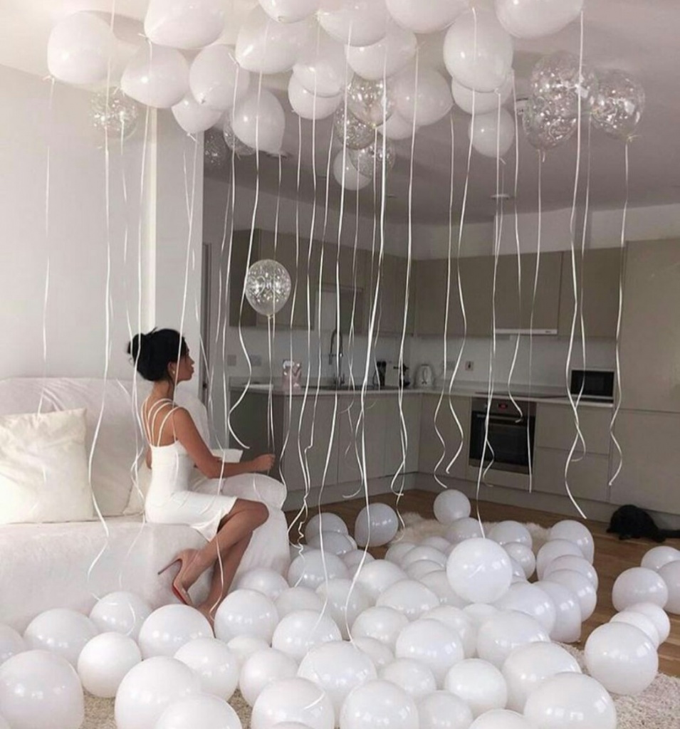 air-balloons-birthday-fashion-Favim.com-5032543.jpeg украшение комнаты белыми шарами