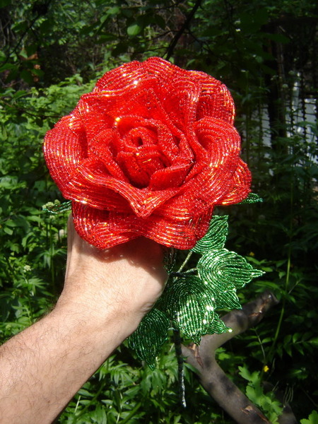 Плетение розы из бисера