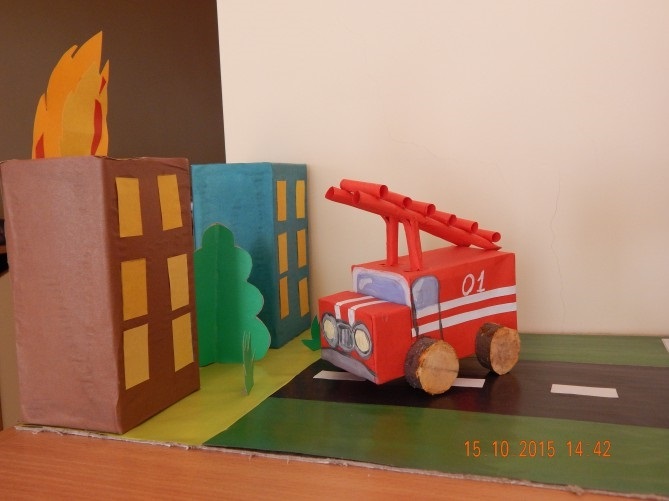 поделка в детский сад по пожарной безопасности005