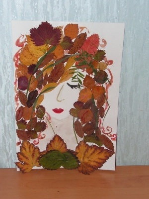 девушка с волосами из листьев поделка 002