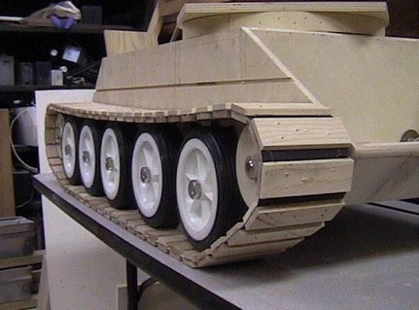 Радиоуправляемый танк Т-34-85 своими руками