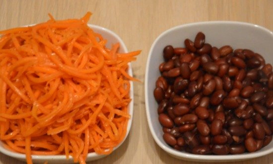 приготовили морковь и фасоль