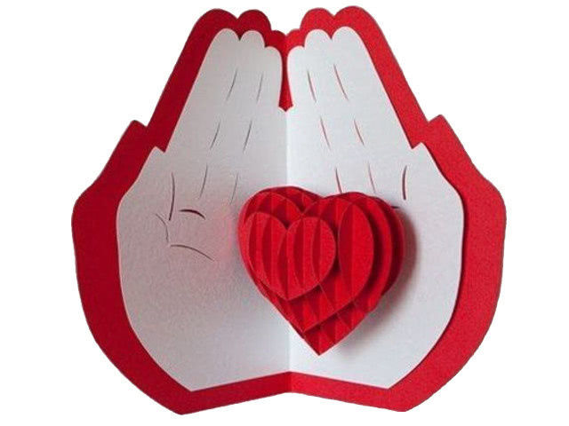 Валентинка своими руками из бумаги для детей «Сердце в ладонях»: мастер-класс для ребенка_1