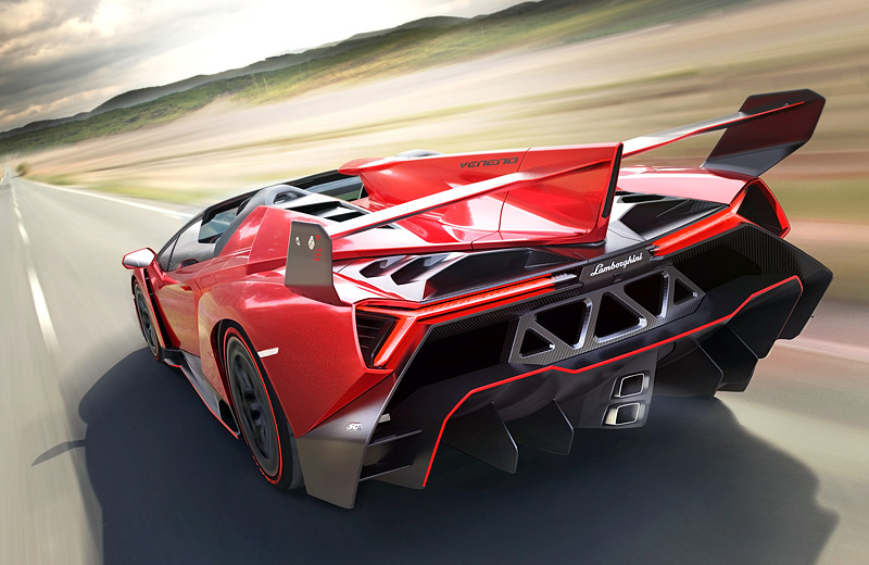 Lamborghini Veneno Roadster — аэродинамическая эффективность суперкара на обычной дороге